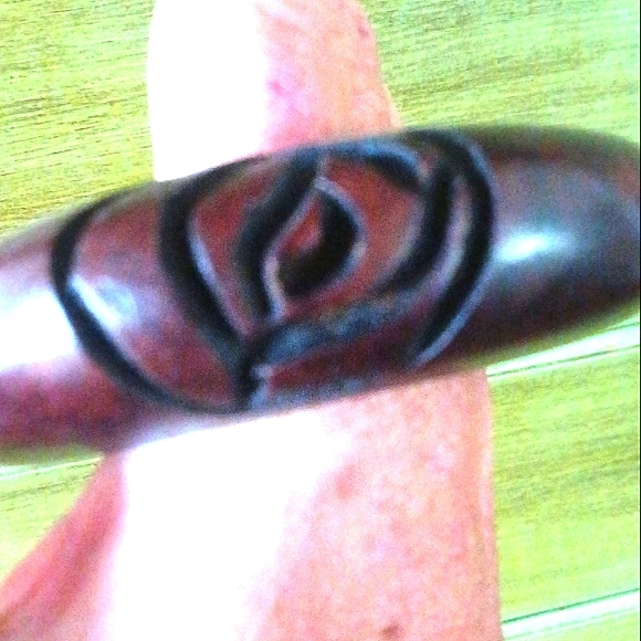 Ebony Wood Bangle Bracelet NEW Etched Engraved Designs - Picture 3 of 7